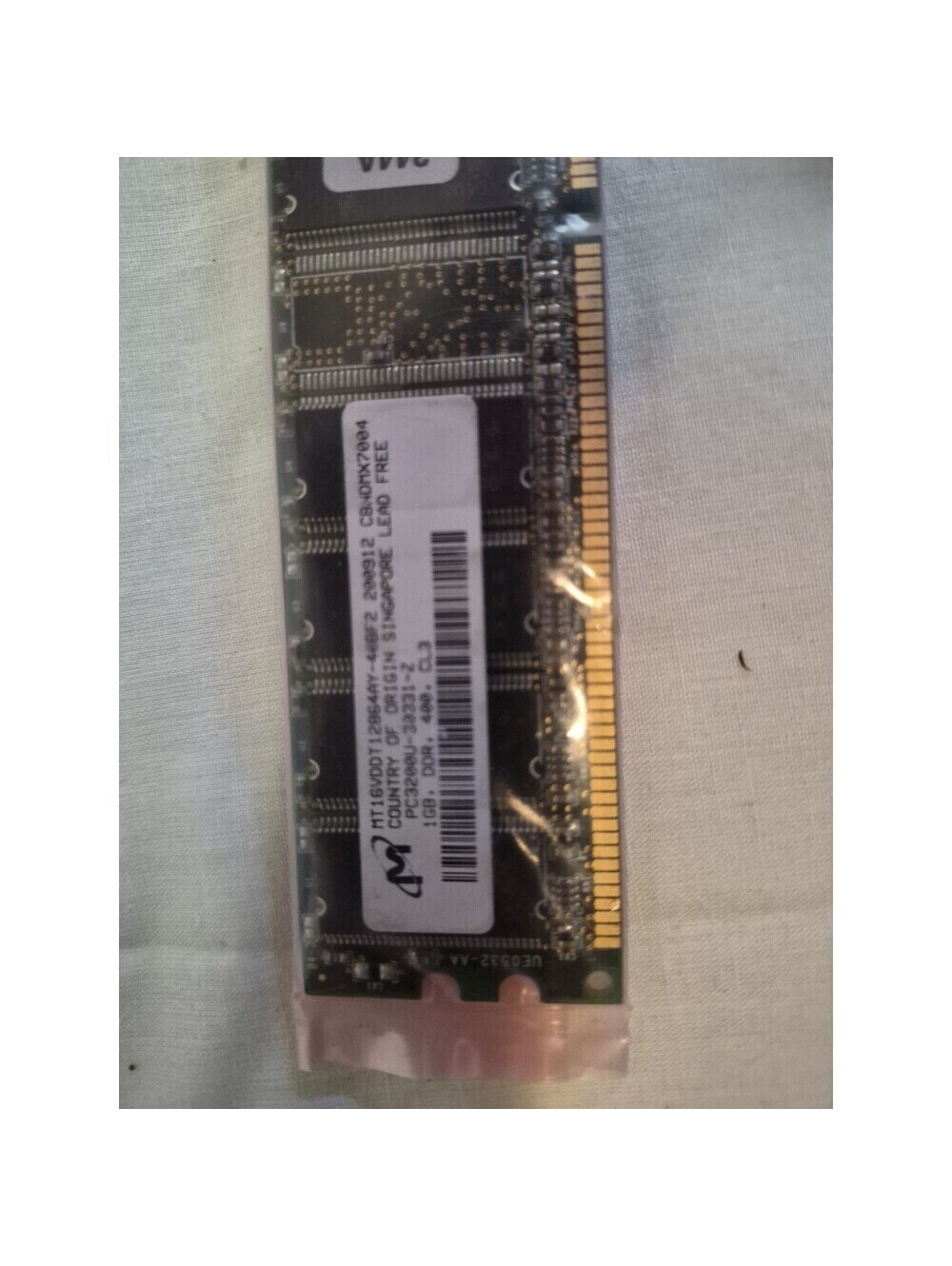 Micron 1GB PC2-3200 DDR2 SDRAM 240-Pin DIMM Unbuffered MT16VDDT12864AY